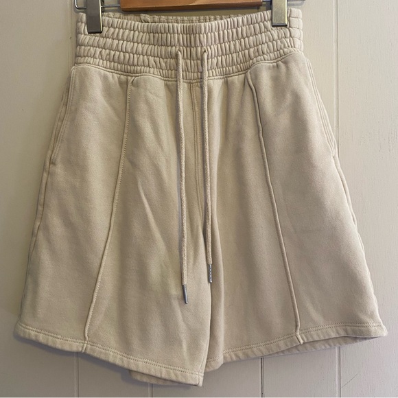 SOLD Cream Abercrombie & Fitch Sweat Shorts - Picture 1 of 5